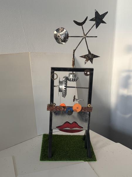 'Lips' wind-powered  kinetic sculpture moquette for grant proposal: Welded steel, found objects.